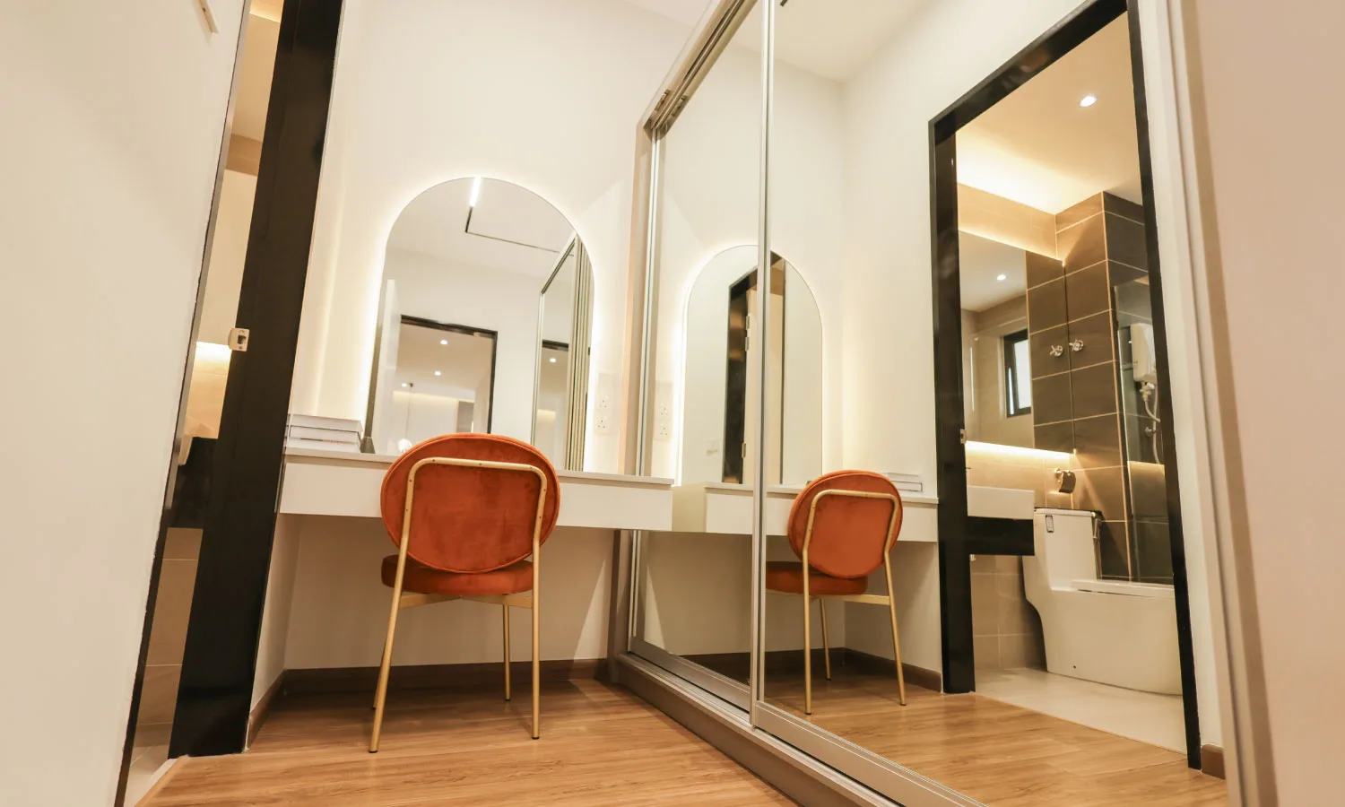 2Rio Residence Type B show unit walk-in wardrobe leading to the ensuite bathroom in Bandar Puteri Puchong, Selangor