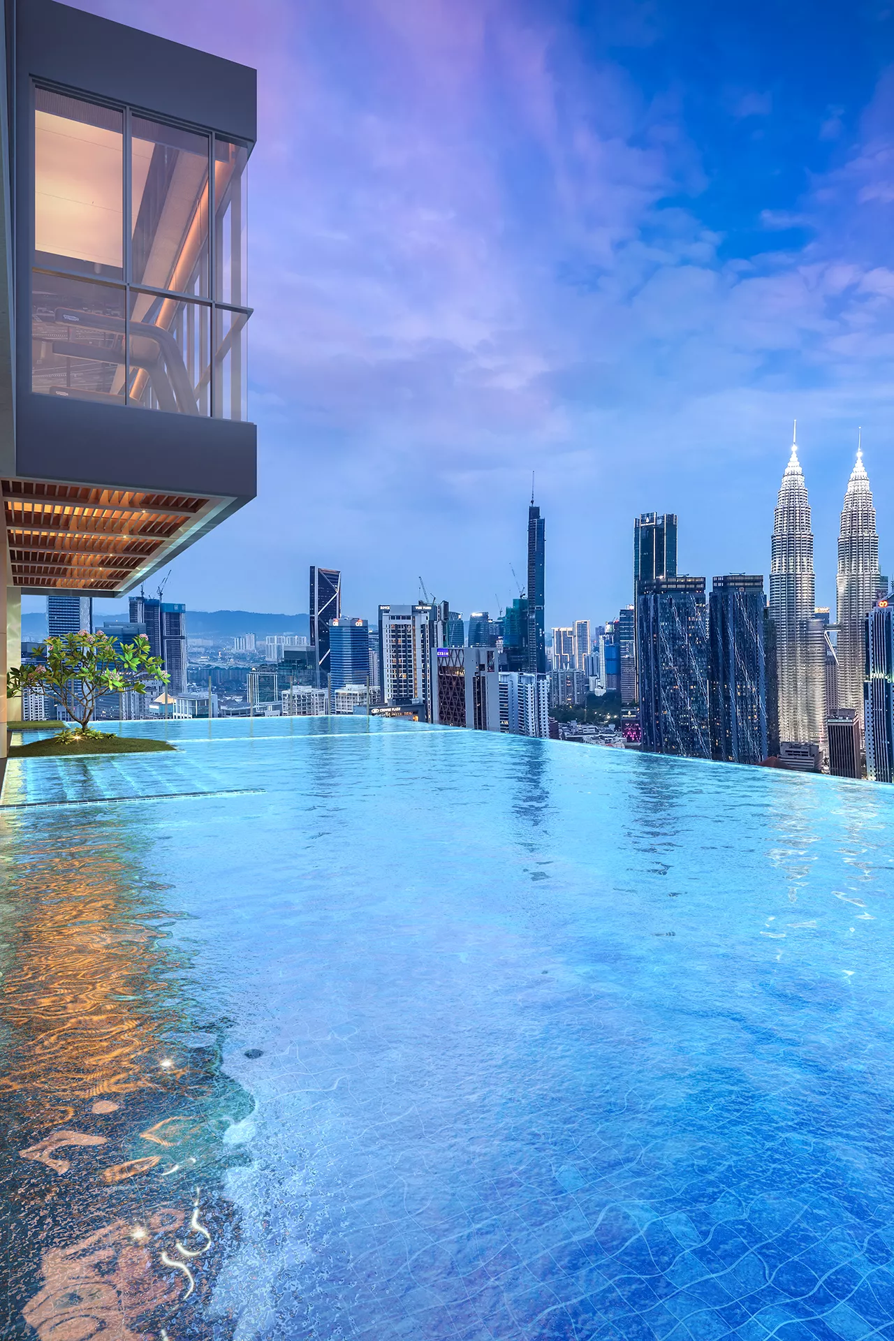 Armani Lofthill Residence 118-metre Sky Pool facility, Kuala Lumpur in KLCC, Kuala Lumpur