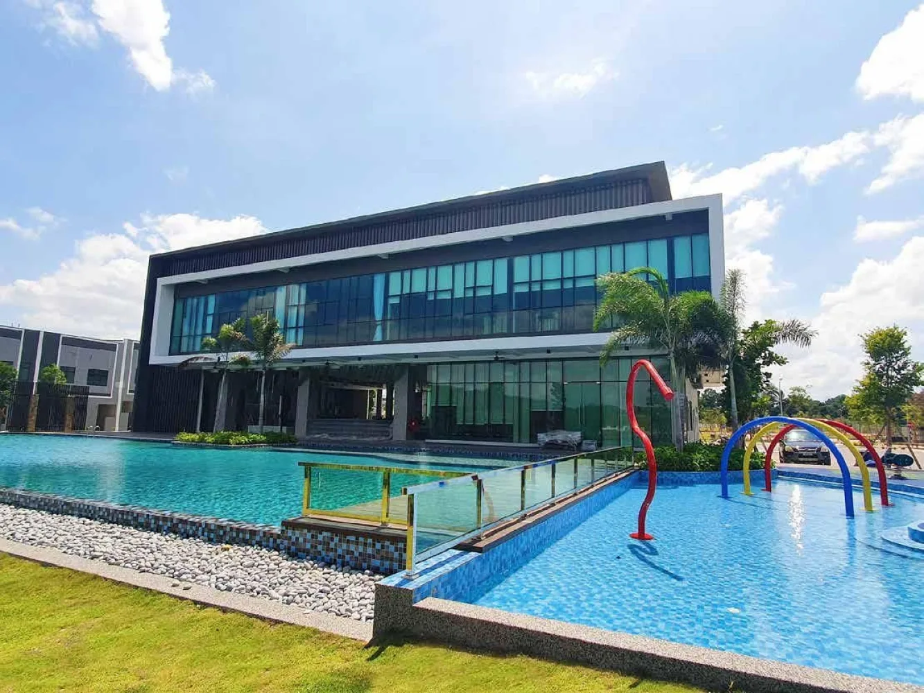Danga Sutera Skudai Semi-Detached Homes (Phase 2) Danga Sutera Skudai clubhouse with resort-style swimming pool and children's water play area