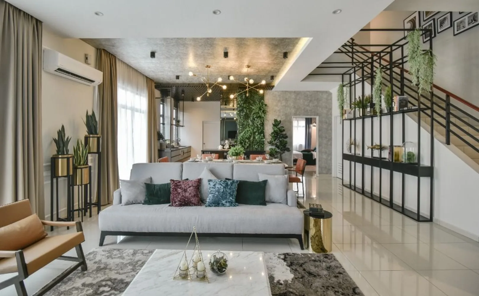Danga Sutera Skudai Semi-Detached Homes (Phase 2) Danga Sutera Skudai show unit open-plan living and dining hall on the ground floor