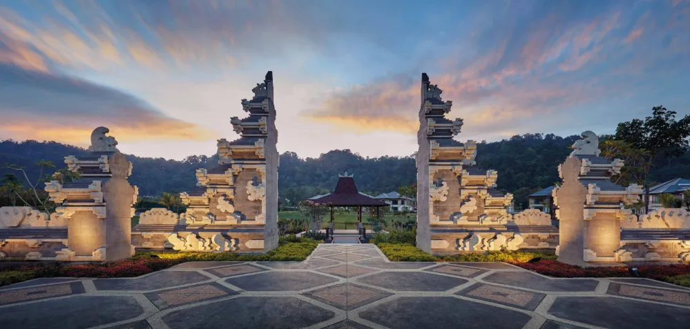 Jimbaran @ Gaia Gardens Link Villas Gapura Candi Bentar Balinese split gate entrance at Jimbaran @ Gaia Gardens, Setia Eco Templer