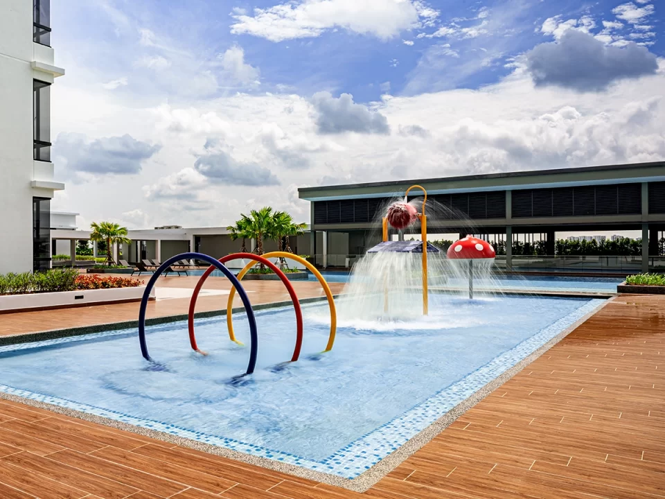 Pandan Heights / Residensi Pandan 3 Children's splash pool with water play features at Pandan Heights in Pandan City, Johor Bahru, Johor
